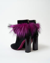 Stivaletti Fendi in pelliccia nera con finiture in volpe rosa